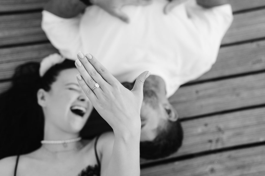 Fotografia de pedido de casamento por Que Disparo Weddings